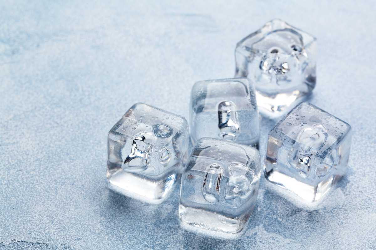 Featured image for “Why Do Teeth Hurt When Eating Ice? Causes and Solutions”