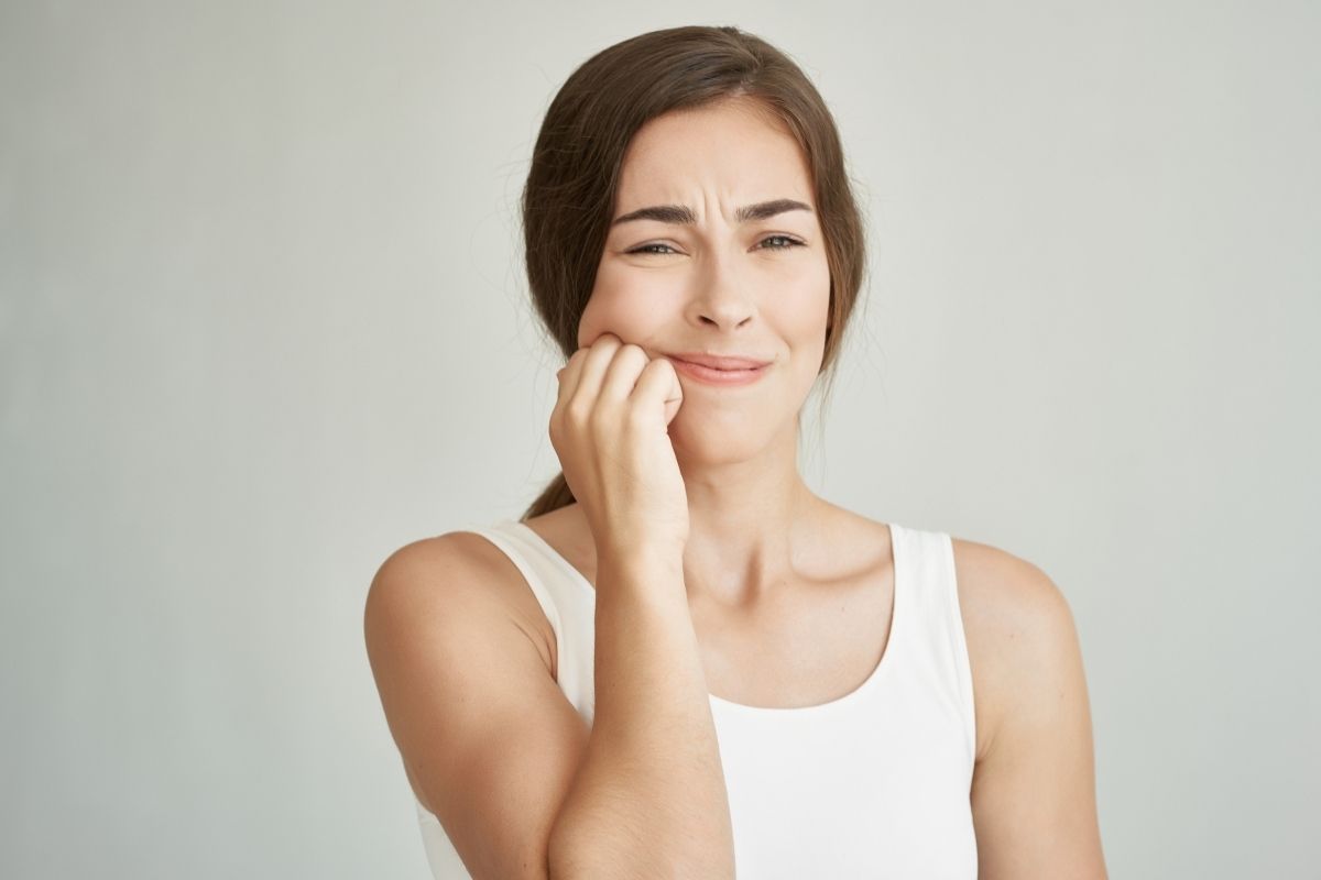 Featured image for “Can You Use Garlic for Tooth Pain? Benefits, Risks, and Alternatives”